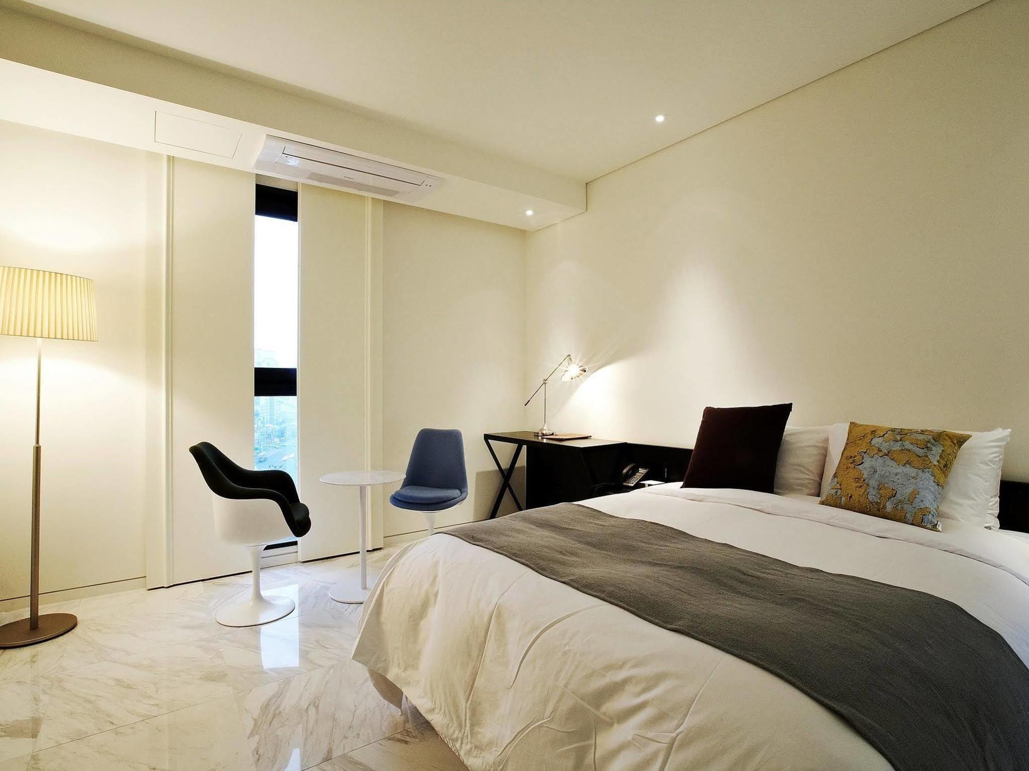 Urban Boutique Hotel Анян Экстерьер фото